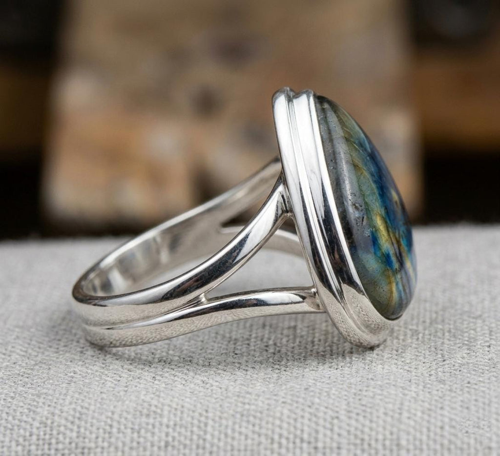 Blue Labradorite Ring, Sterling Silver Statement Ring, Flashy Labradorite Jewelry, Teardrop Gemstone Ring, Handmade Boho Gift for Her
