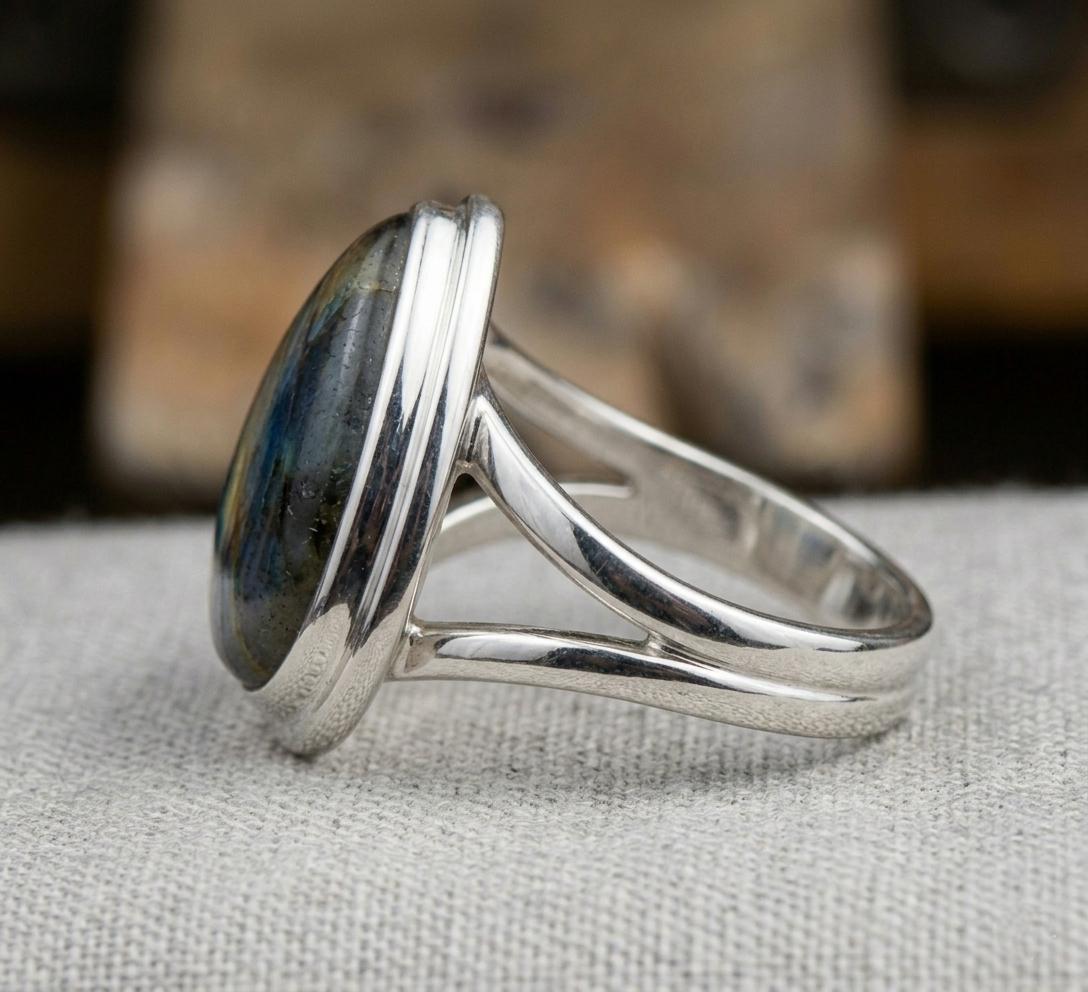 Blue Labradorite Ring, Sterling Silver Statement Ring, Flashy Labradorite Jewelry, Teardrop Gemstone Ring, Handmade Boho Gift for Her