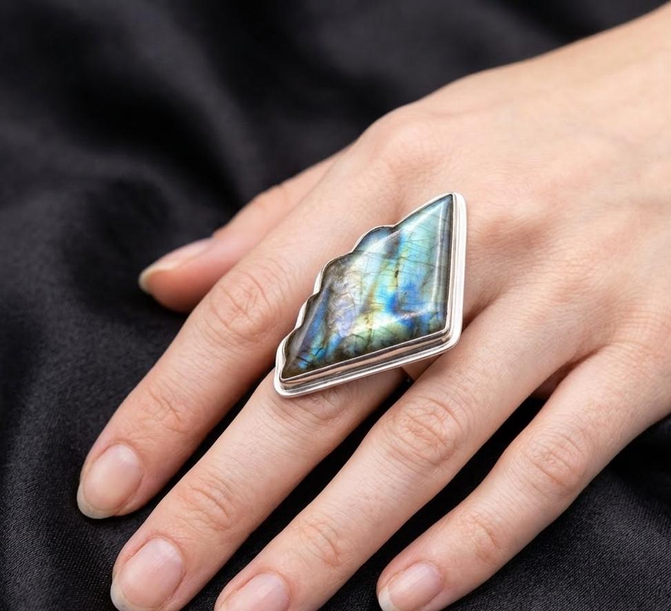 Large Geometric Labradorite Ring, Sterling Silver Statement, Blue Flash Labradorite Jewelry, Unique Scalloped Edge Ring, Boho Gift for Her